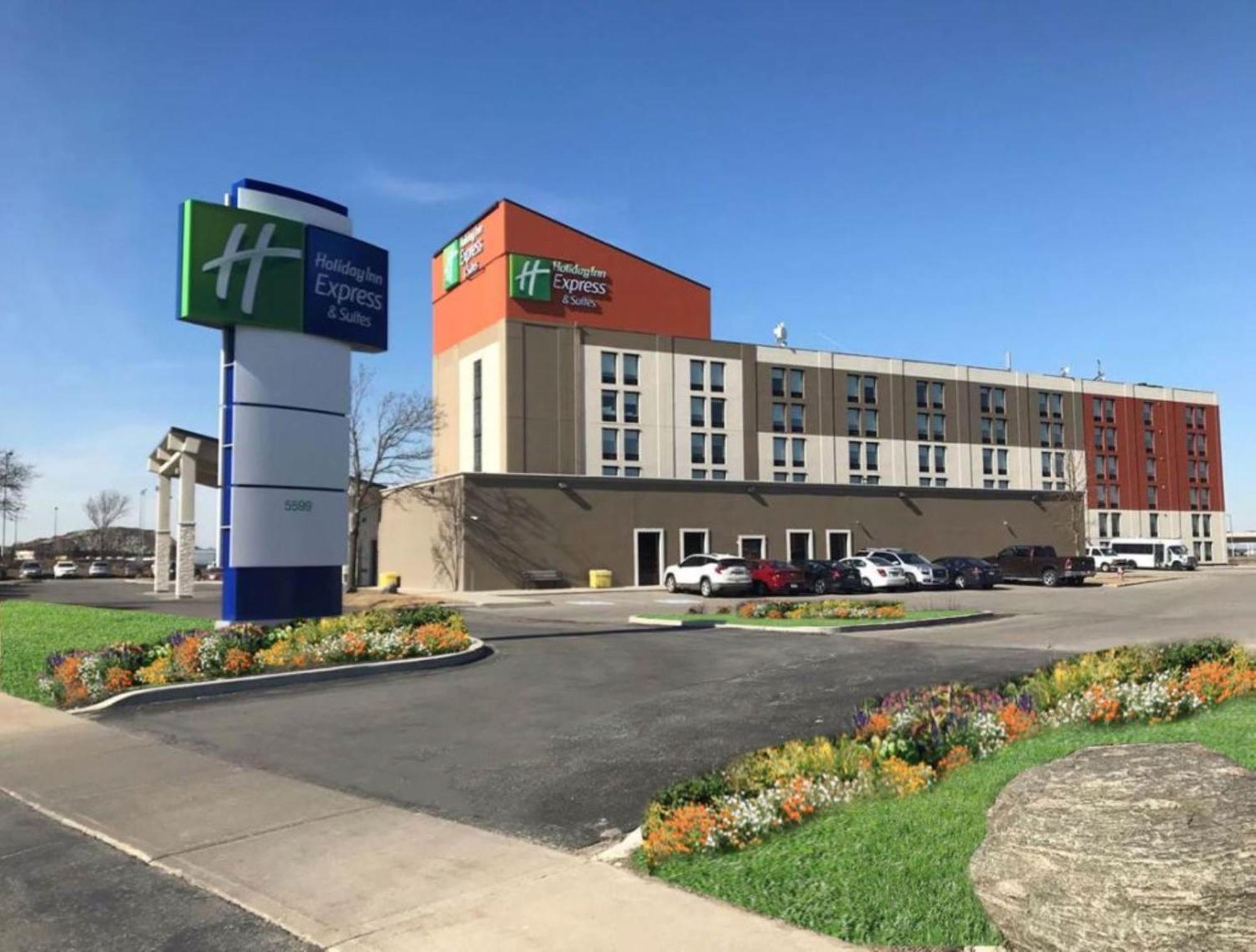 Holiday Inn Express & Suites Toronto Airport West By Ihg Mississauga Exteriér fotografie