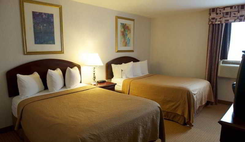 Holiday Inn Express & Suites Toronto Airport West By Ihg Mississauga Exteriér fotografie
