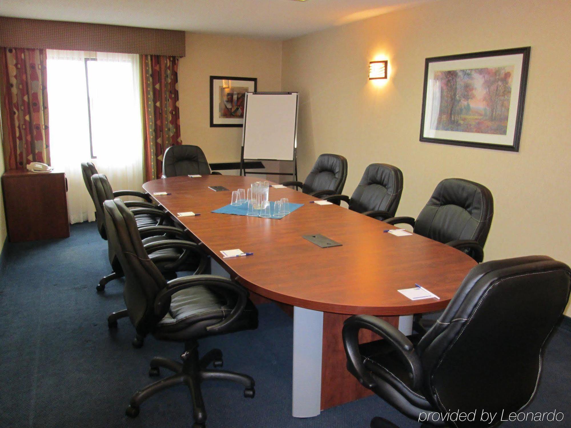 Holiday Inn Express & Suites Toronto Airport West By Ihg Mississauga Exteriér fotografie